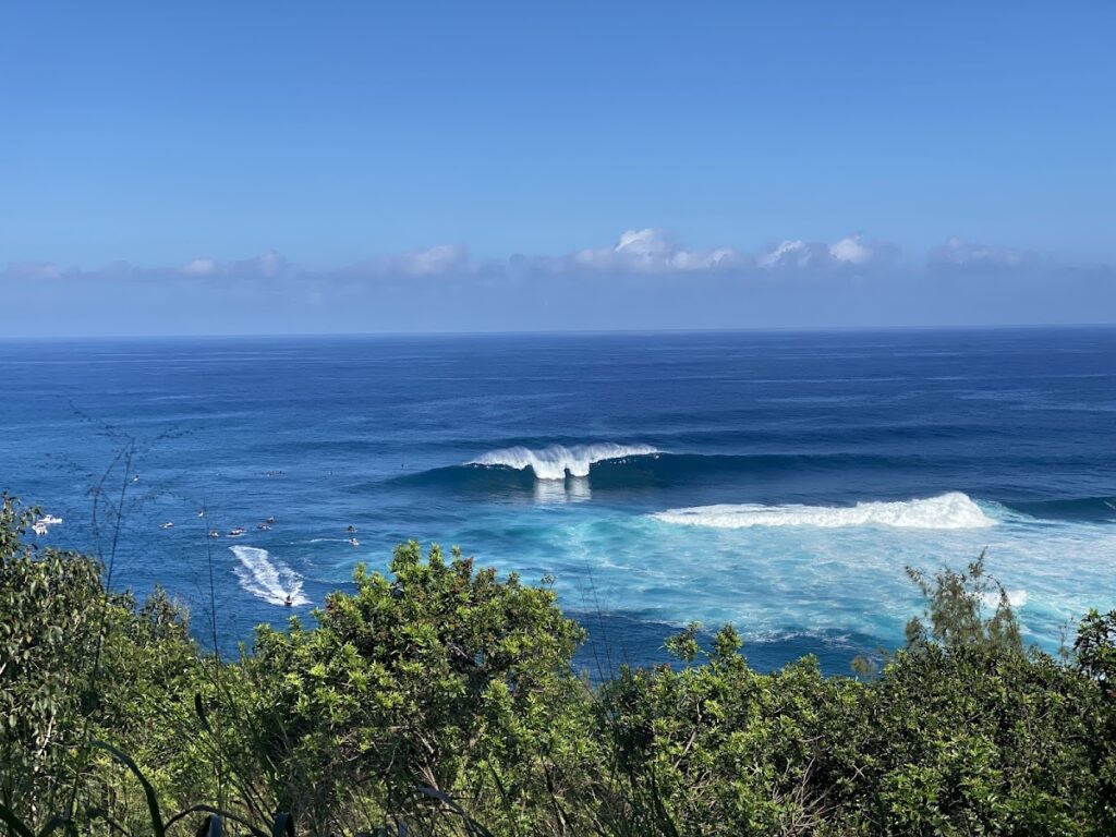 Jaws Pe'ahi big wave surf competition Maui — Chamber of Commerce Business Networking Event Set for May 21 in Kahului | Maui Tom's News