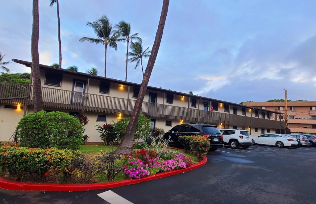 Hotel Association Provides K in Student Scholarships for Tourism Careers - Maui Tom's Vacation Rental Cleaning & Maintenance Honokowai Palms Maui — Hotel Association Provides $54K in Student Scholarships for Tourism Careers | Maui Tom's News