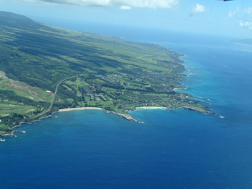 Oneloa Bay Maui, near Kapalua James Brennan Molokai Hawaii — Napili Bay Highlighted as a Must-Visit Alternative to Ka'anapali | Maui Tom's News