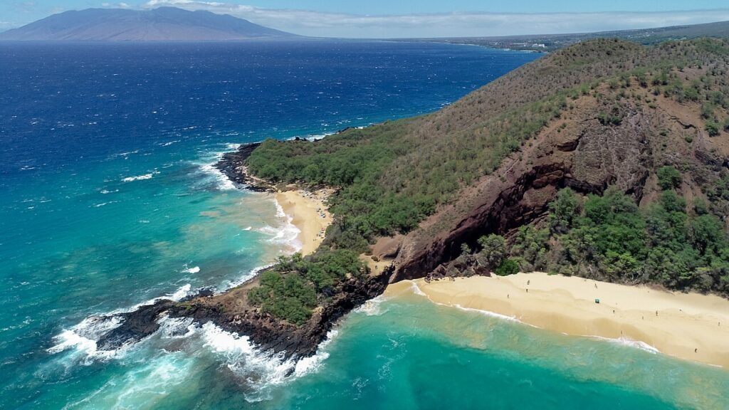 Amazing Makena Beach, Maui Hawaii — Big Band Jazz Concert Coming to Kihei's Altitude Deck This Saturday | Maui Tom's News